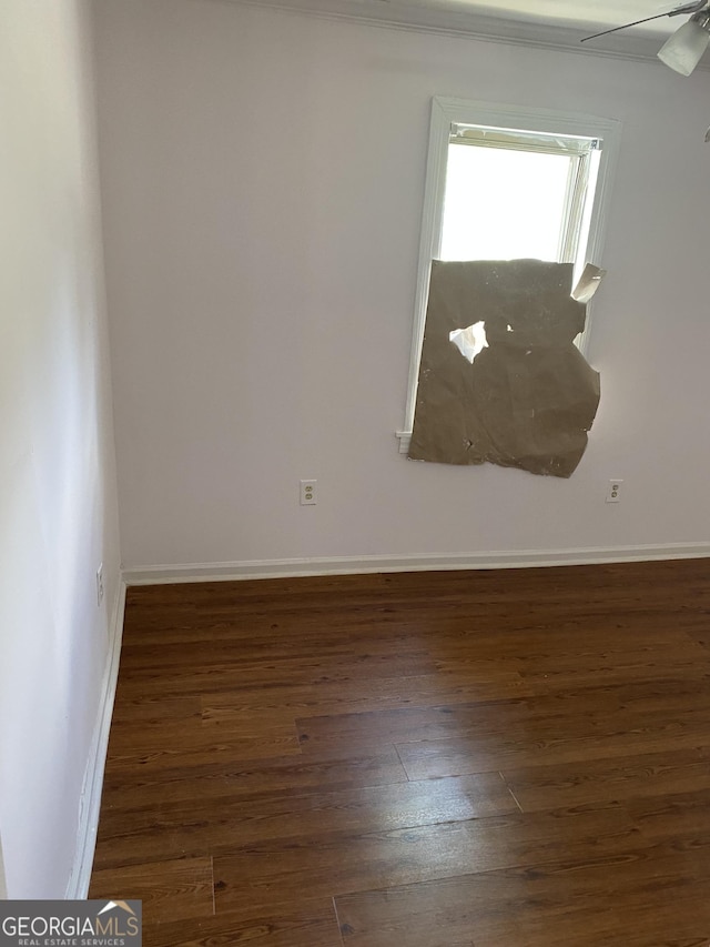 525 Ormond Ter, Macon, GA 31206 - unfurnished room featuring wood finished floors, baseboards, and a ceiling fan