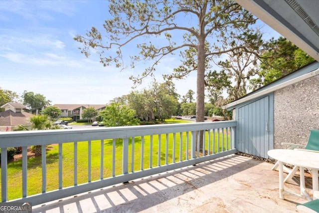 226 Bull River Bluff Dr, Savannah, GA 31410 - balcony featuring a residential view