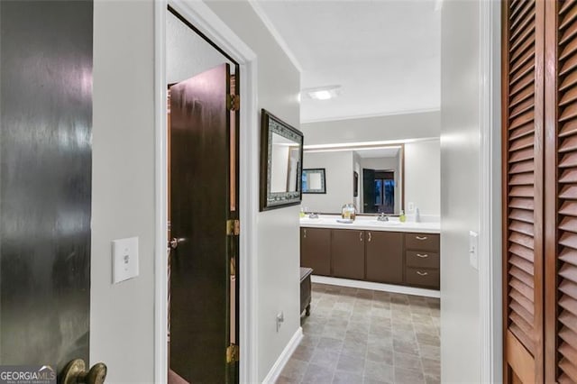 190 Roberts Way, Cornelia, GA 30531 - bathroom with vanity and a closet