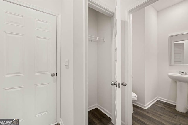 12085 Conrad Cir, Hampton, GA 30228 - closet featuring a sink