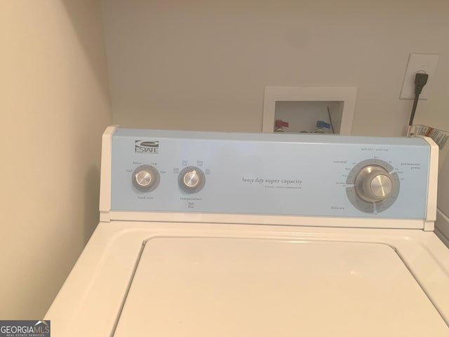 2118 Water Mill Ct, Buford, GA 30519 - laundry area with washer / dryer