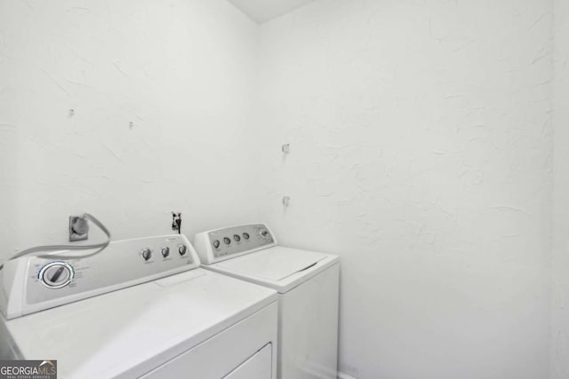 220 Chinkapin Cir SW, South Fulton, GA 30311 - laundry area featuring washer and dryer