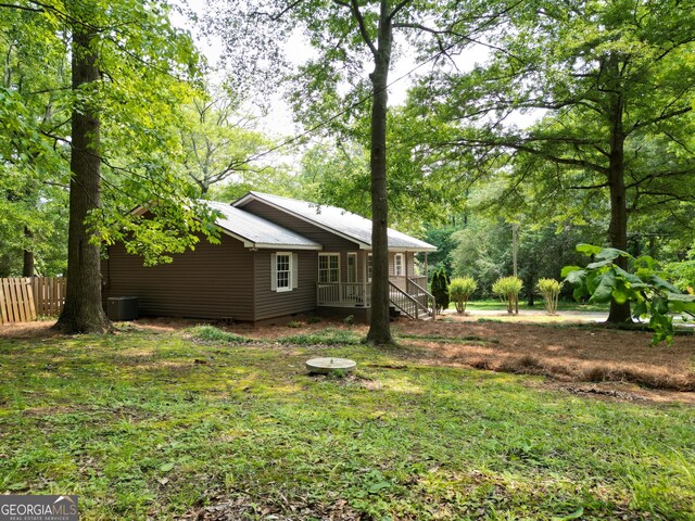 286 Barnes Cir, Commerce, GA 30530 - view of yard with central AC