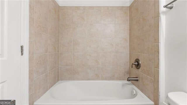 2040 Bloomfield Ct, Cumming, GA 30041 - full bath featuring toilet and tub / shower combination