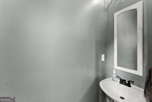 1504 Oglethorpe Dr, Suwanee, GA 30024 - bathroom featuring a sink