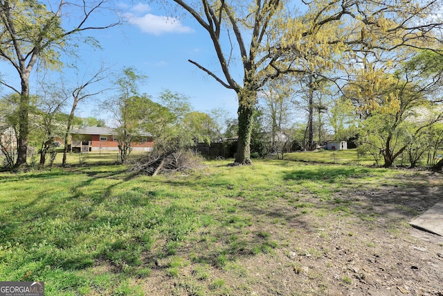 758 King Rd, Jonesboro, GA 30236 - view of yard