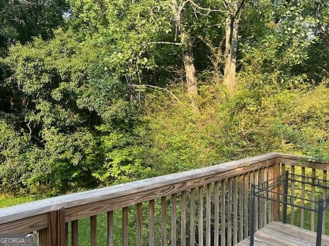 7138 Rockland Rd, Lithonia, GA 30038 - view of wooden terrace
