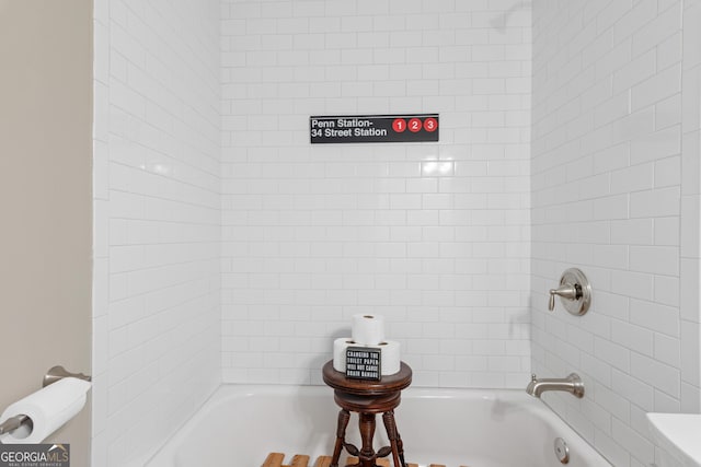 1645 Oakfield Ln, Roswell, GA 30075 - bathroom featuring shower / bath combination and toilet
