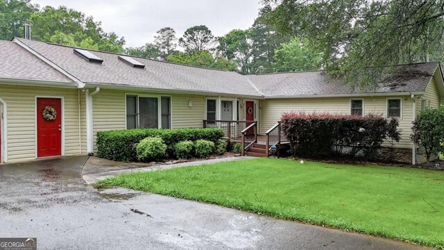 4845 Willow St, Acworth, GA 30101 - single story home with roof with shingles and a front lawn