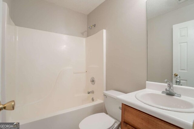 7070 Ravenwood Ln, Lithonia, GA 30038