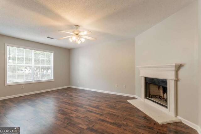7070 Ravenwood Ln, Lithonia, GA 30038