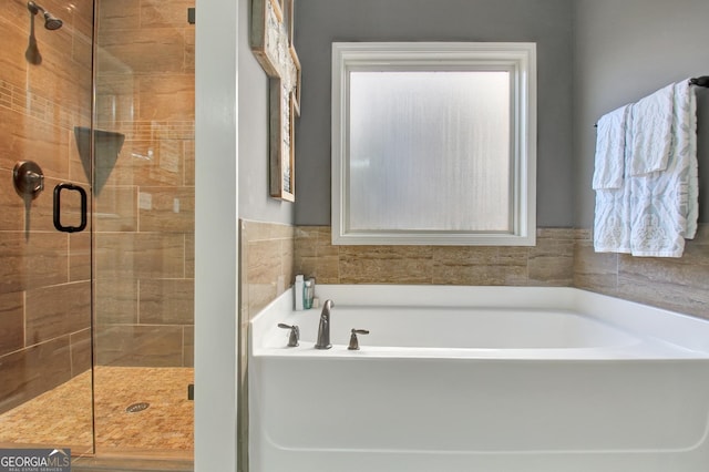149 Horizon Hl, Newnan, GA 30265 - full bath featuring a stall shower and a garden tub