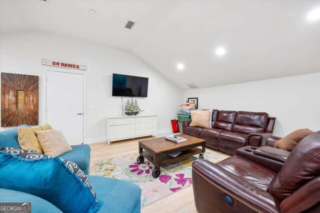 103 Ashley Marsh Dr, Brunswick, GA 31523 - living room with vaulted ceiling, light wood-style floors, recessed lighting, and baseboards