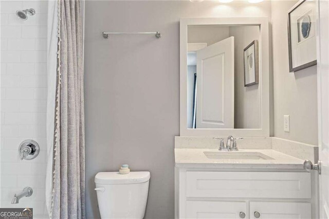 3834 Chamblee Dunwoody Rd, Atlanta, GA 30341 - full bath featuring vanity and toilet