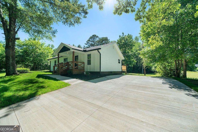 6 W Point Dr SE, Lindale, GA 30147 - deck featuring a yard