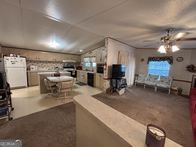 268 Daisy Adams Rd, Cochran, GA 31014