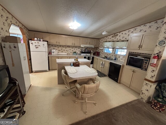 268 Daisy Adams Rd, Cochran, GA 31014