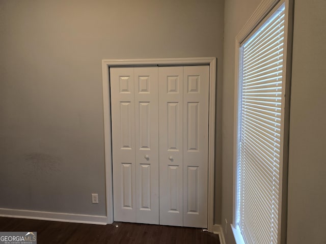 490 Rockwell St SW, Atlanta, GA 30310 - detailed view of wood finished floors and baseboards