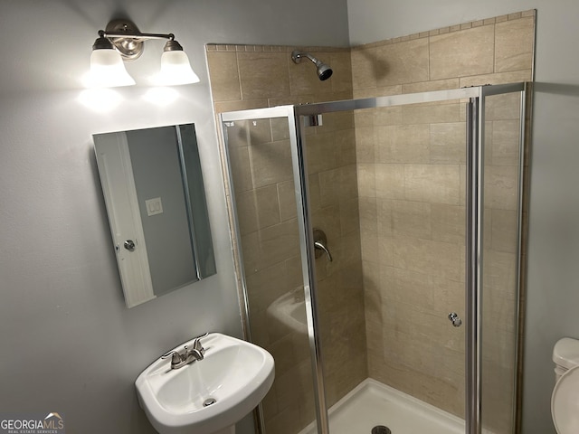 490 Rockwell St SW, Atlanta, GA 30310 - bathroom with a shower stall