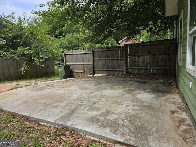 490 Rockwell St SW, Atlanta, GA 30310 - view of patio / terrace