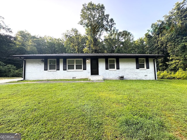 2220 Youth Monroe Rd, Monroe, GA 30655 - single story home featuring a front lawn, crawl space, and brick siding