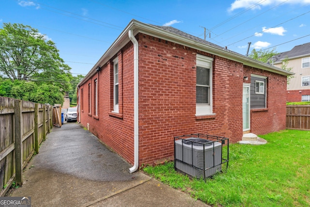 50 Ormond St SW, Atlanta, GA 30315 - view of side of home with brick siding