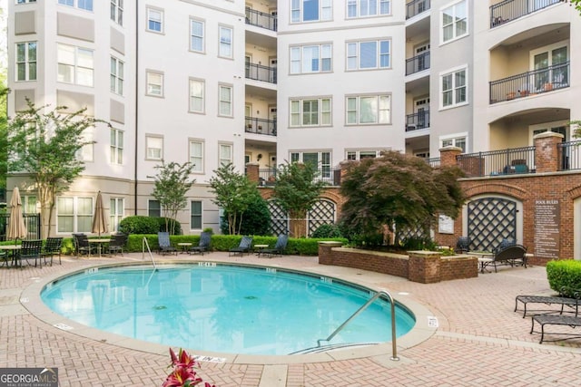 11 Perimeter Ctr E Unit 1412, Atlanta, GA 30346 - view of community pool