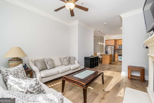 11 Perimeter Ctr E Unit 1412, Atlanta, GA 30346 - living area featuring ceiling fan, light wood finished floors, crown molding, a chandelier, and recessed lighting