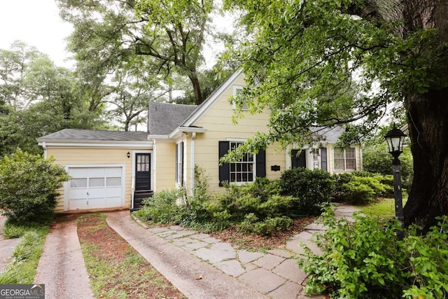 170 Stanton Way, Athens, GA 30606 - view of front facade featuring concrete driveway and a garage
