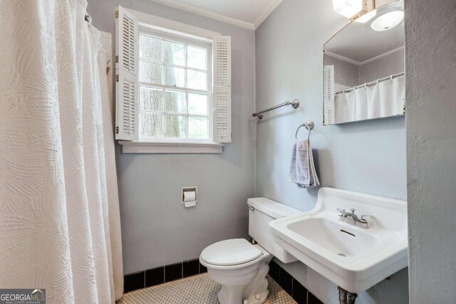 170 Stanton Way, Athens, GA 30606 - full bathroom featuring crown molding, a shower with curtain, and tile patterned floors