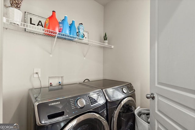 4965 Brierstone Dr, Alpharetta, GA 30004 - laundry area featuring independent washer and dryer