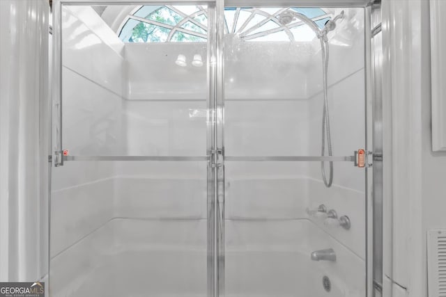 403 E Robert Toombs Ave, Washington, GA 30673 - full bathroom with shower / bath combination with glass door