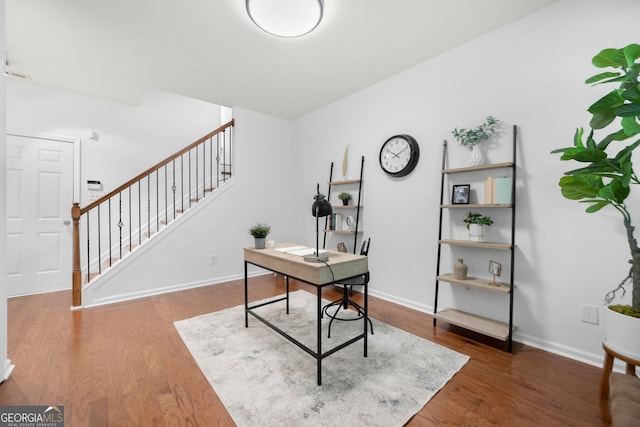 3655 Chattahoochee Summit Dr SE Unit 16, Atlanta, GA 30339 - office area with wood finished floors and baseboards