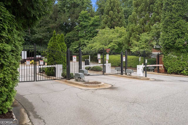 3655 Chattahoochee Summit Dr SE Unit 16, Atlanta, GA 30339 - view of gate