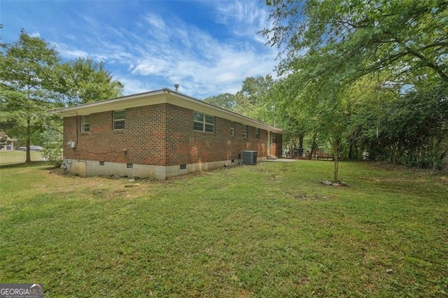 622 Sheffield Rd, Norcross, GA 30071 - view of home's exterior with crawl space, brick siding, and cooling unit