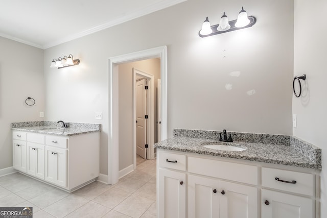 104 Bonny Oaks Dr, Lagrange, GA 30240 - full bath featuring vanity, crown molding, and tile patterned flooring