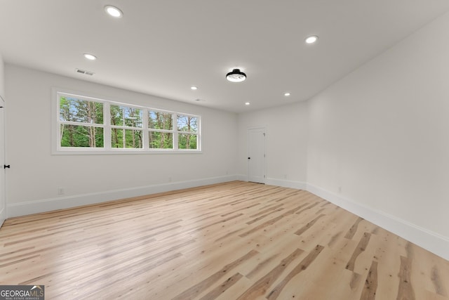 305 Etowah Cove Rd, Dahlonega, GA 30533 - spare room featuring light wood-type flooring, recessed lighting, and baseboards