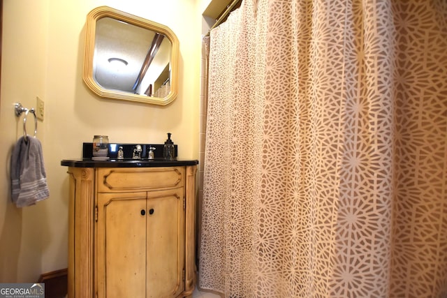 175 Corbin Ave Apt B, Macon, GA 31204 - full bath with vanity and a shower with curtain