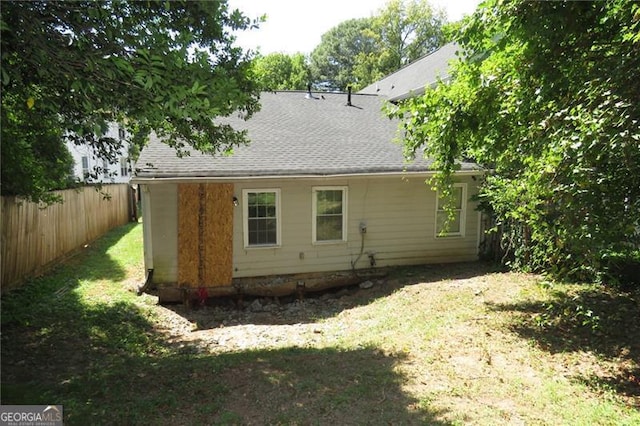490 Culberson St SW, Atlanta, GA 30310 - rear view of property featuring a shingled roof