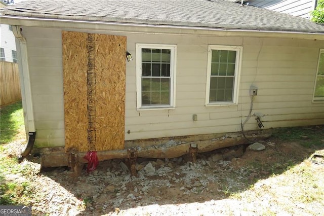 490 Culberson St SW, Atlanta, GA 30310 - view of property exterior featuring roof with shingles