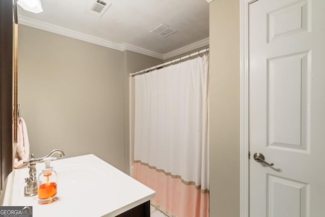 5676 Mount Berry Ln, Peachtree Corners, GA 30092 - full bath featuring ornamental molding, vanity, and a shower with curtain