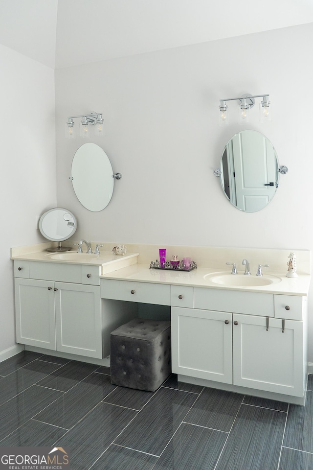 4046 Creekview Ridge Dr, Buford, GA 30518 - bathroom featuring vanity