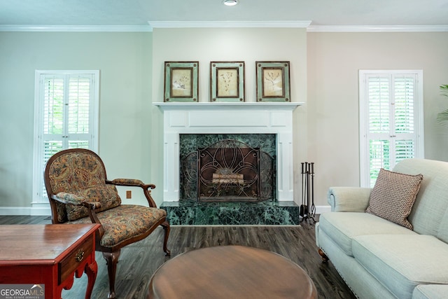 3010 White Oak Ct, Lagrange, GA 30240 - living area with wood finished floors, crown molding, a premium fireplace, and recessed lighting