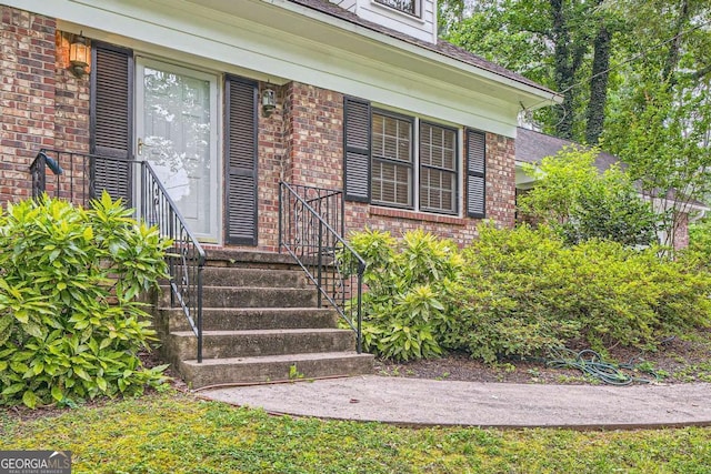 421 Fond Du Lac Dr, Stone Mountain, GA 30088 - entrance to property featuring brick siding and roof with shingles