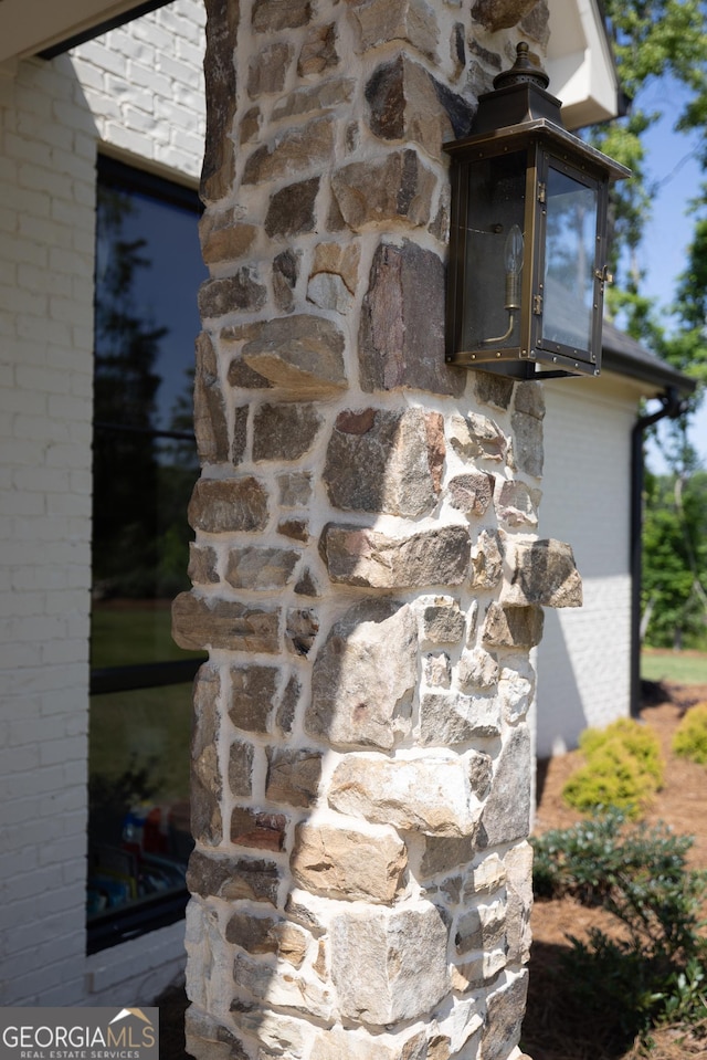 5700 Goolsby Rd, Monticello, GA 31064 - exterior view of stone siding and brick siding