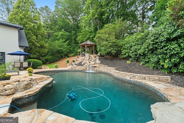 4030 River Ridge Chase Se, Marietta, GA 30067 - swimming pool with a patio area