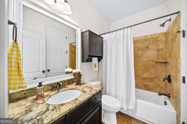622 Rocky Creek Pt, Woodstock, GA 30188 - full bath with vanity, shower / bath combo with shower curtain, and toilet