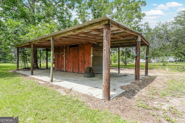 4124 W Rd, Blackshear, GA 31516 - view of patio / terrace featuring an outdoor structure