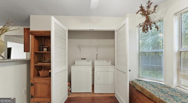 475 Cascade Rise Ct, South Fulton, GA 30331 - washroom with washer and dryer, wood finished floors, a textured ceiling, and a ceiling fan