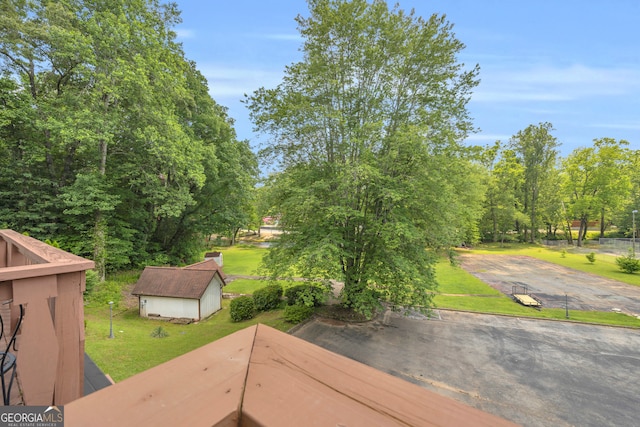 327 Brucken Strasse Unit 609, Helen, GA 30545 - view of green lawn with view of wooded area
